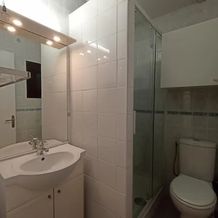T2 Avec Piscine Proche 아파트